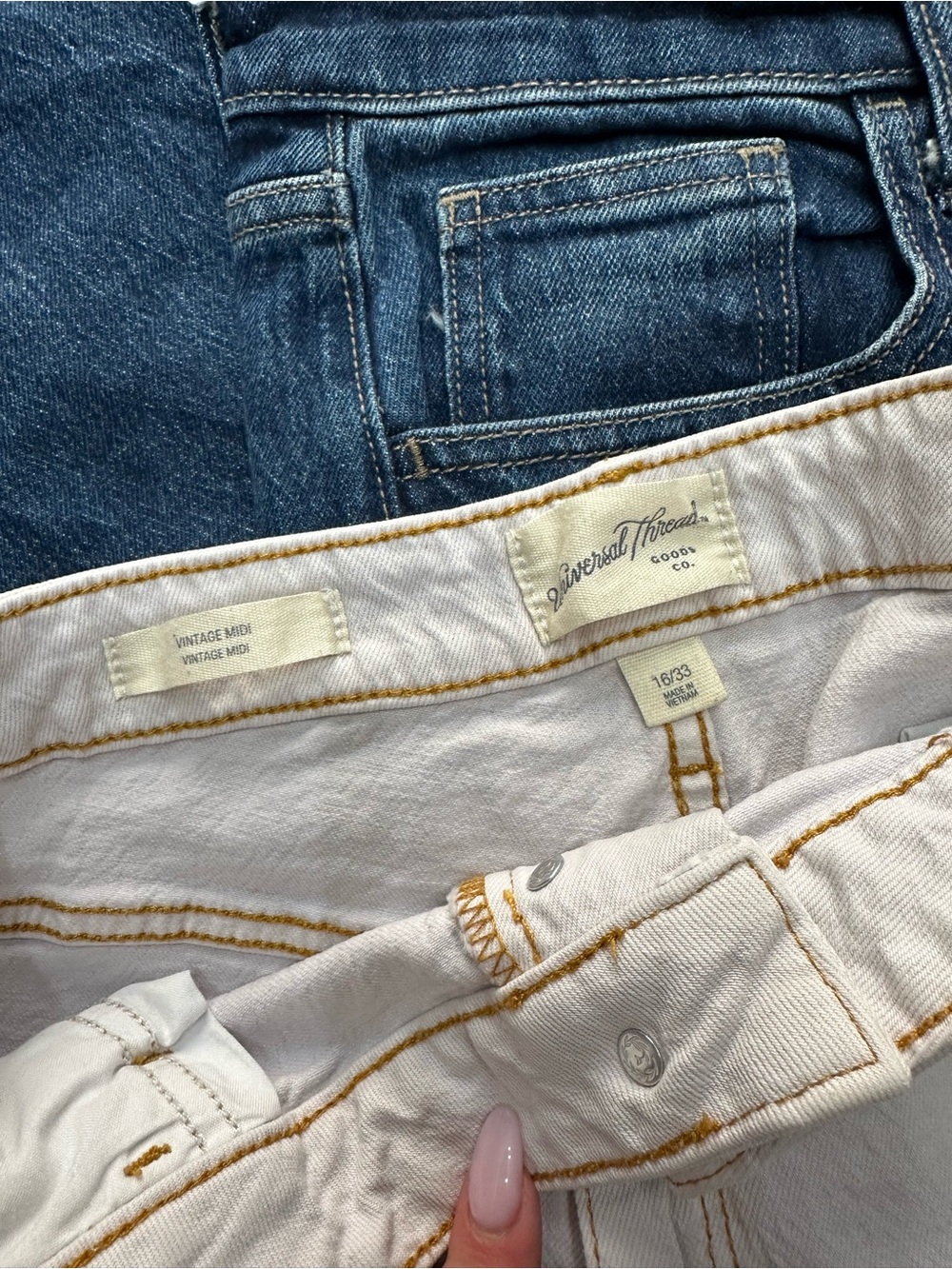Universal Thread Bundle (2 jeans 1 short) Tall/Long - Picture 3 of 11